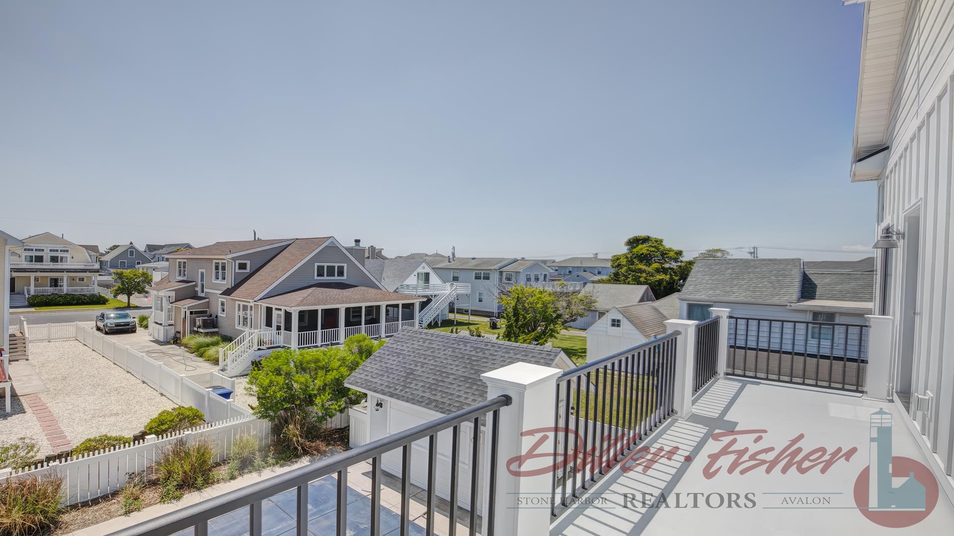 261 90th Street, Stone Harbor (Center)
