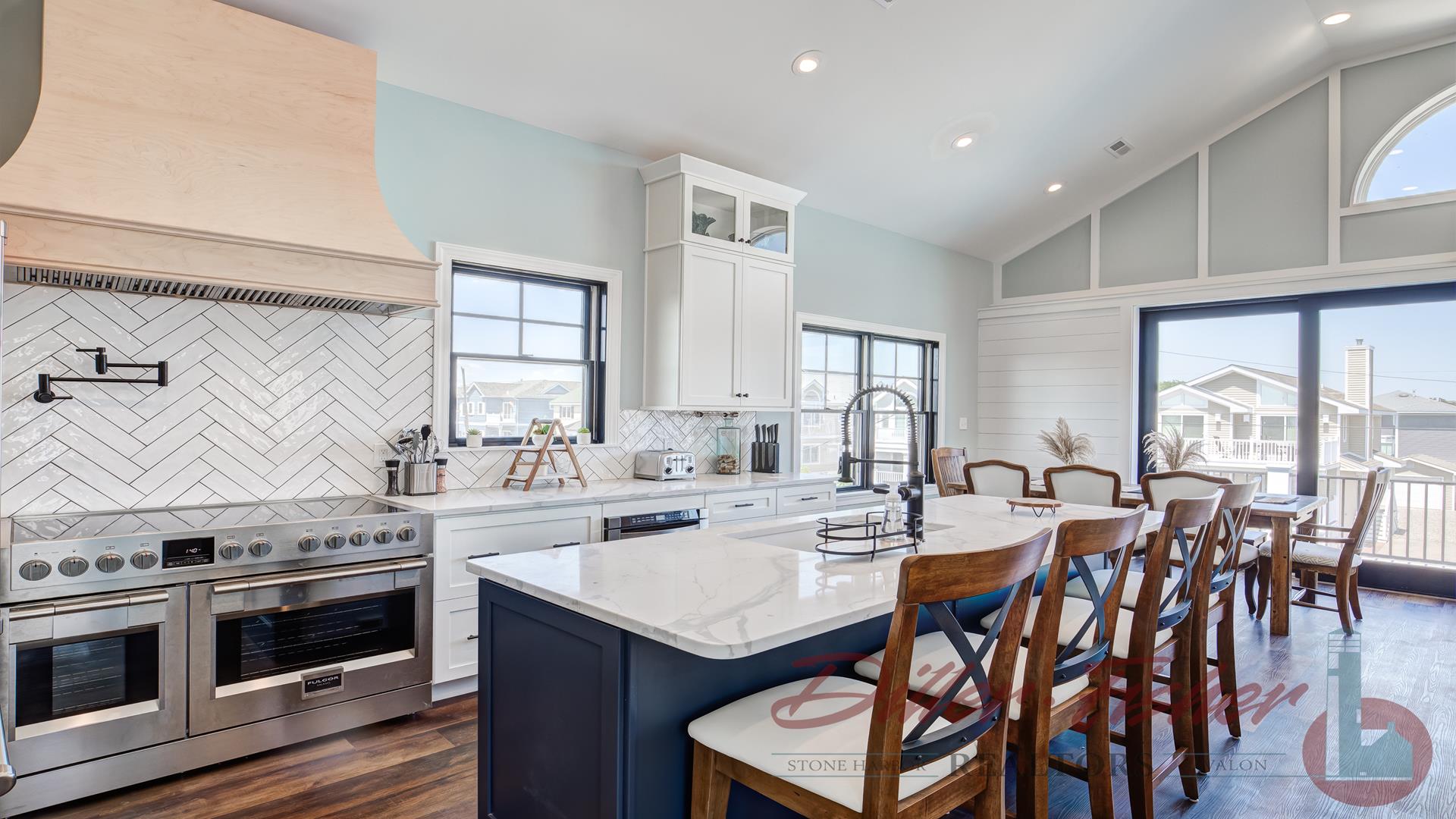 261 90th Street, Stone Harbor (Center)