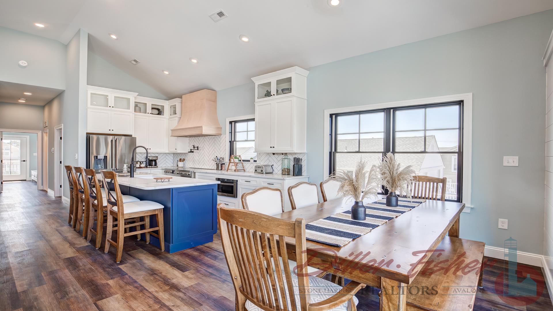 261 90th Street, Stone Harbor (Center)