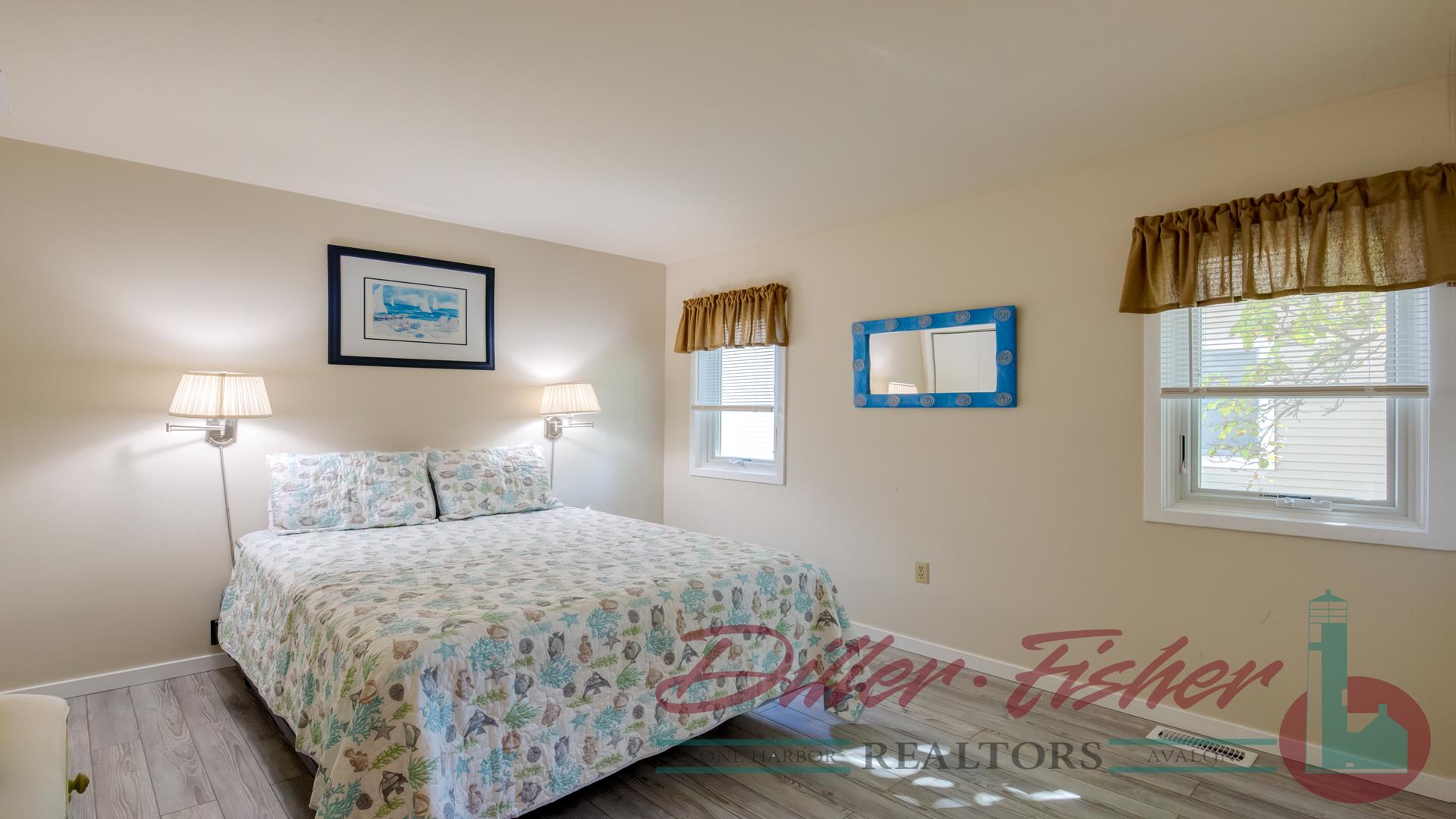 271 82nd Street, Stone Harbor (Center)