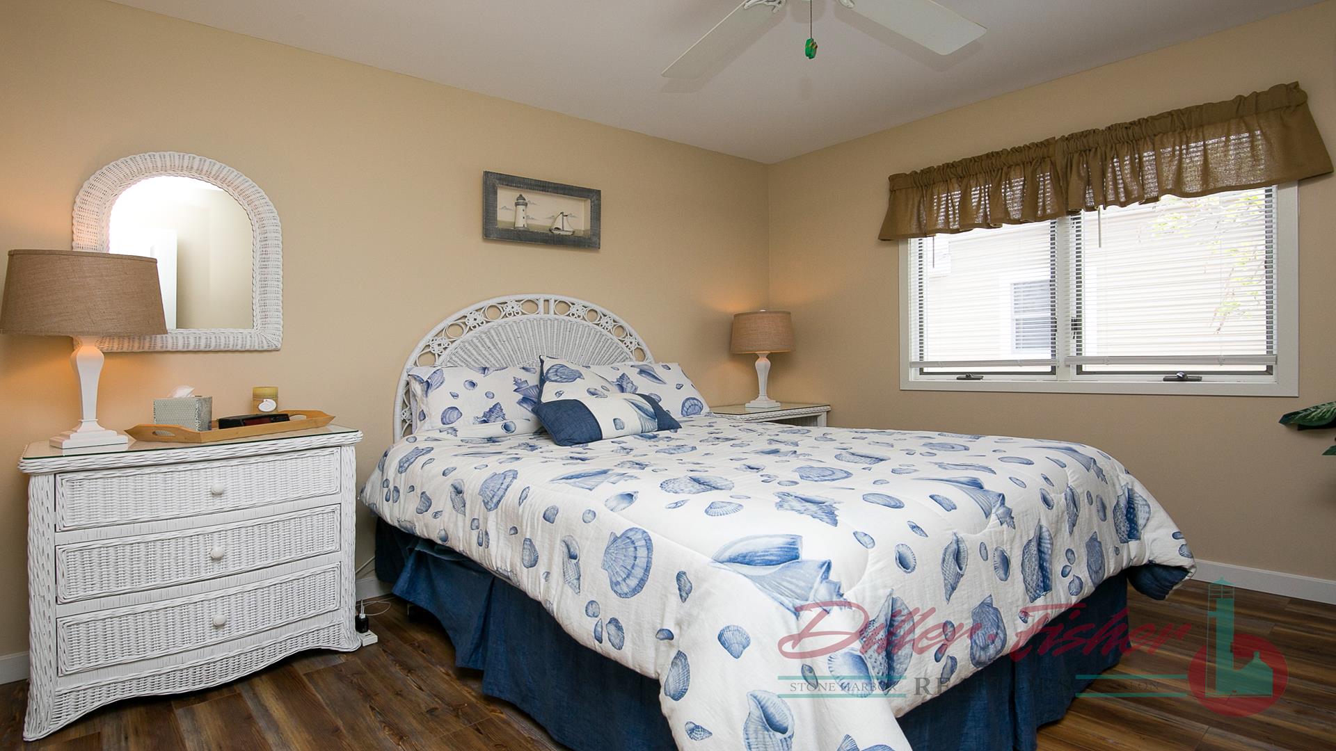 271 82nd Street, Stone Harbor (Center)