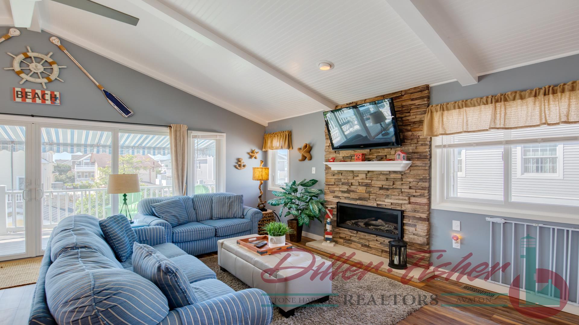 271 82nd Street, Stone Harbor (Center)