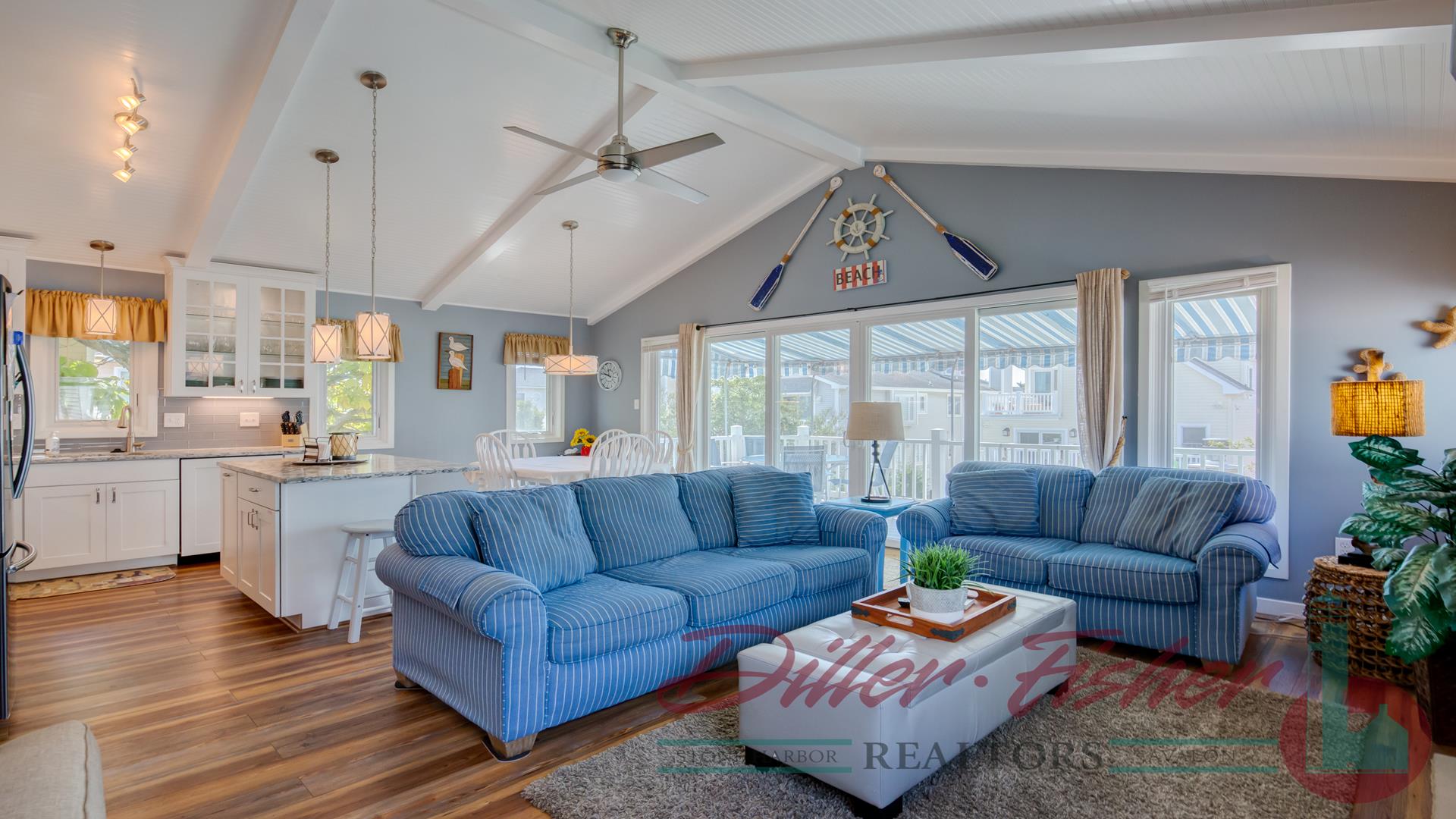 271 82nd Street, Stone Harbor (Center)