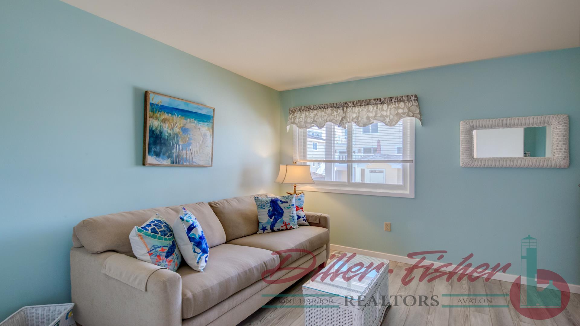 271 82nd Street, Stone Harbor (Center)