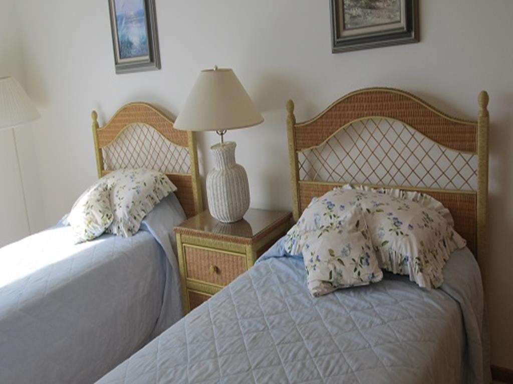 100 96th Street, Stone Harbor (Center)