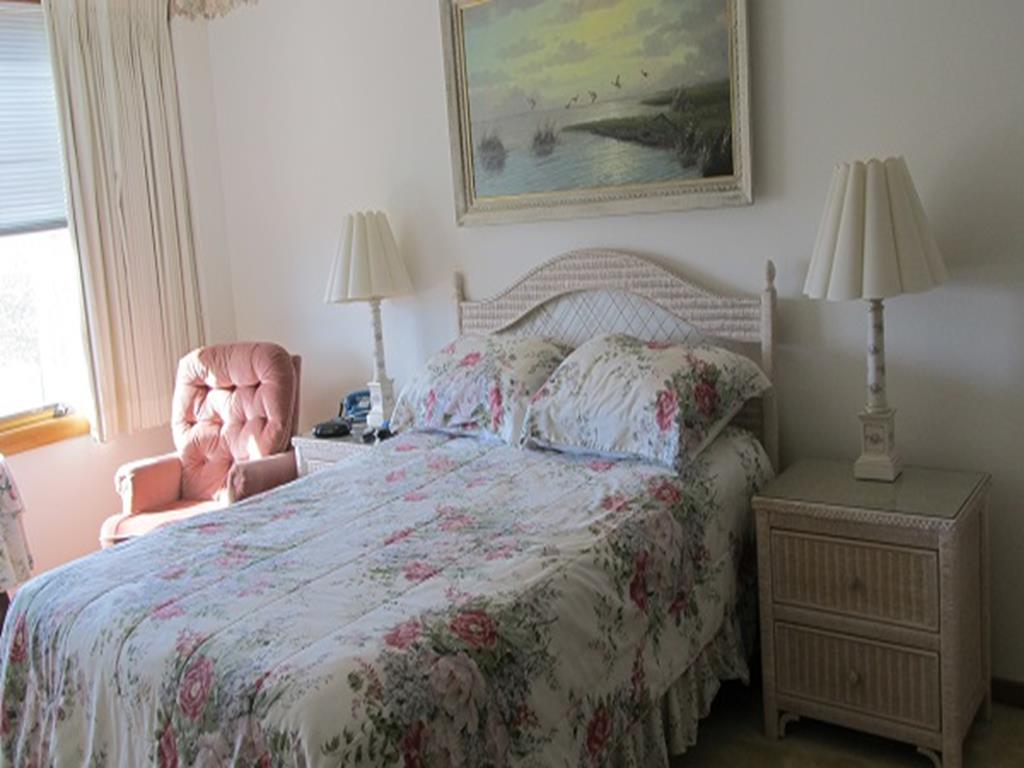 100 96th Street, Stone Harbor (Center)