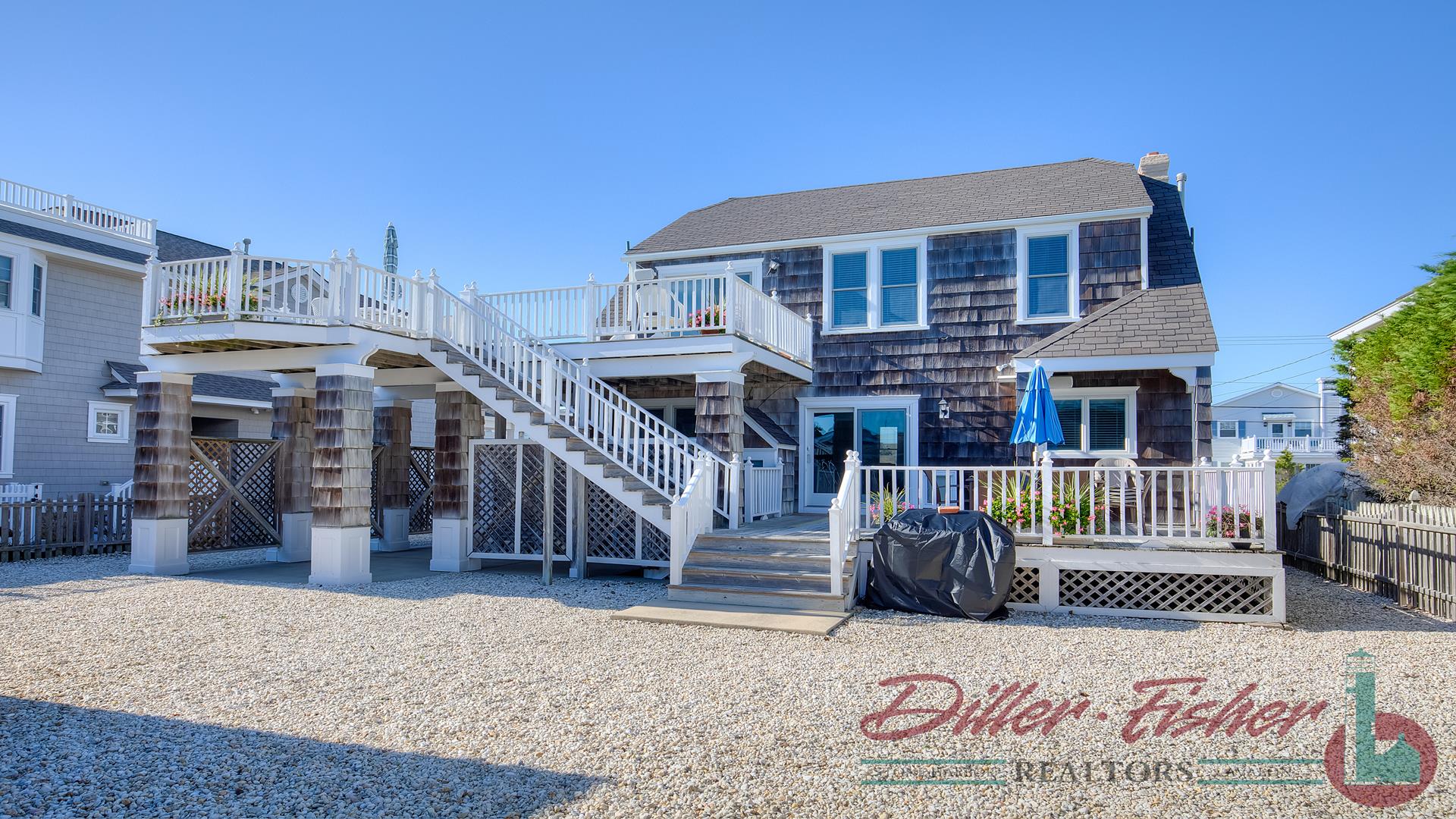 10208 First Avenue, Stone Harbor (Beach Block)