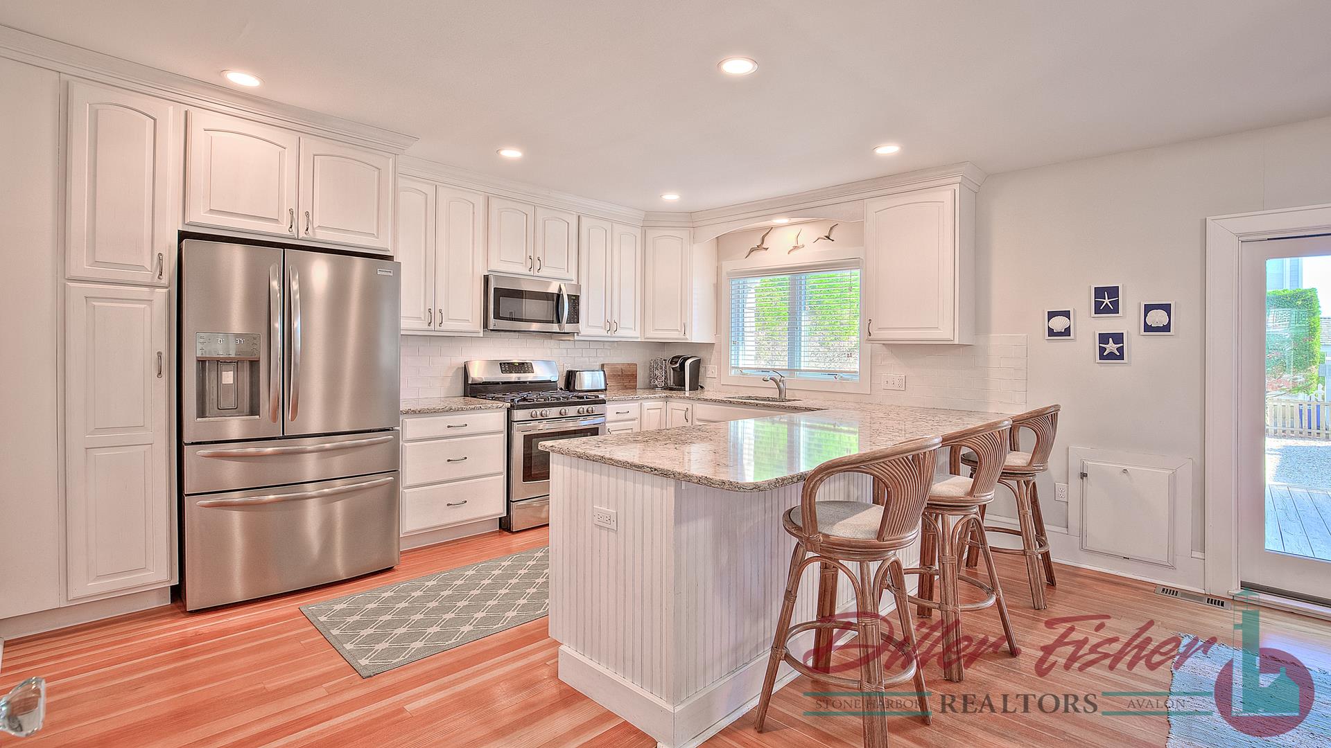 10208 First Avenue, Stone Harbor (Beach Block)