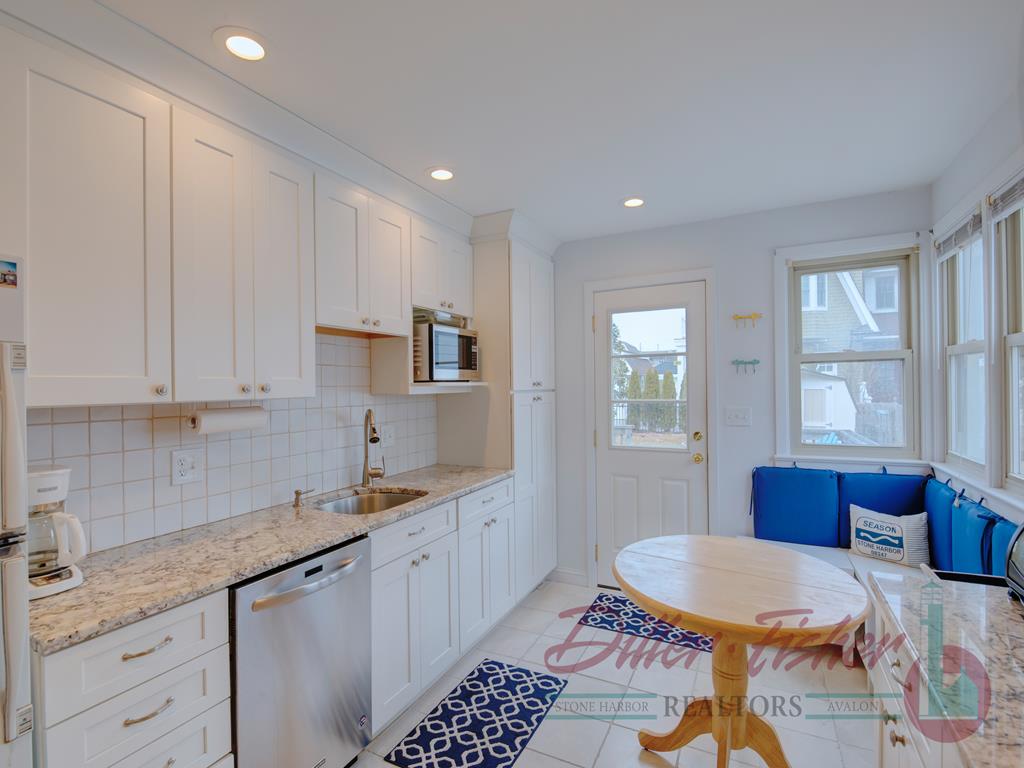 9411 First Avenue, Stone Harbor (Mid-Island)