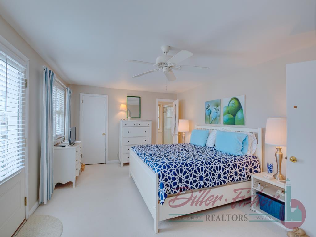 9411 First Avenue, Stone Harbor (Mid-Island)