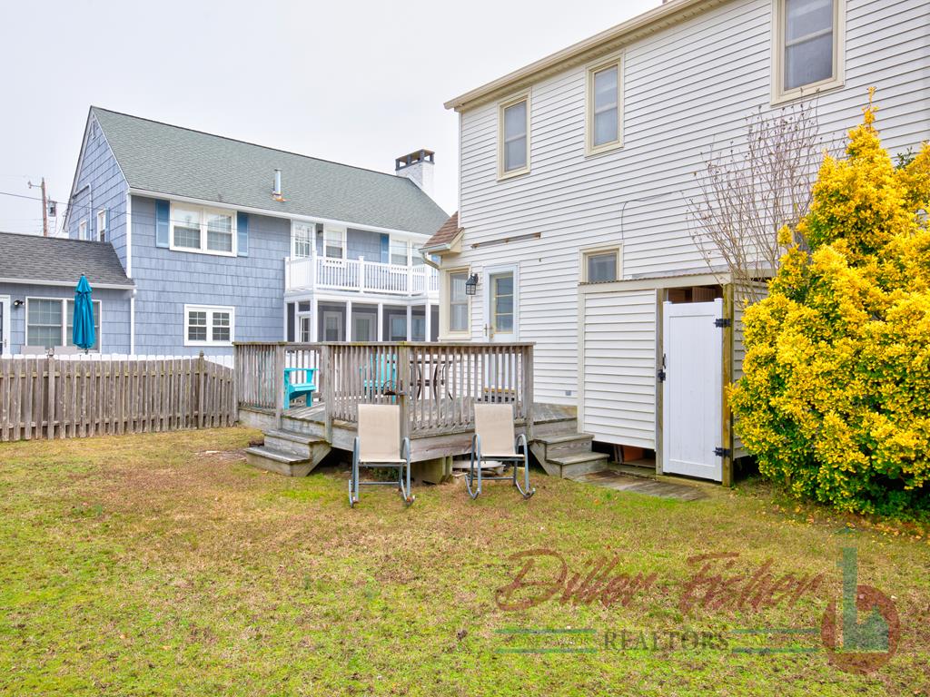 9411 First Avenue, Stone Harbor (Mid-Island)