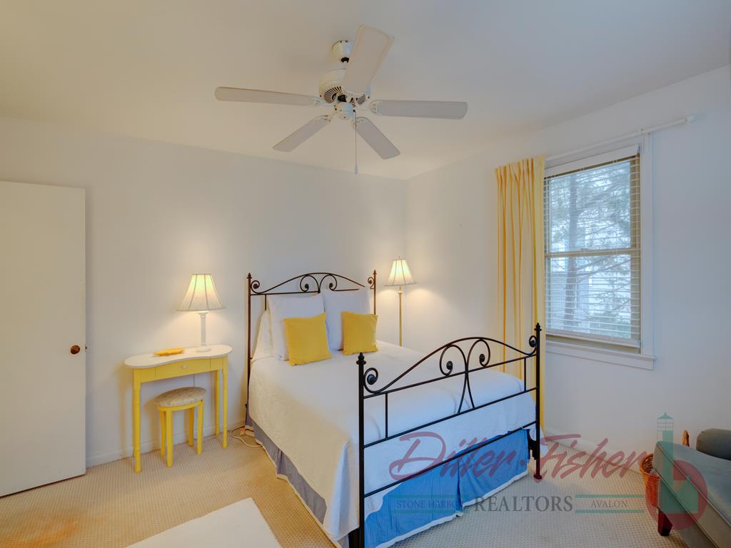 9411 First Avenue, Stone Harbor (Mid-Island)