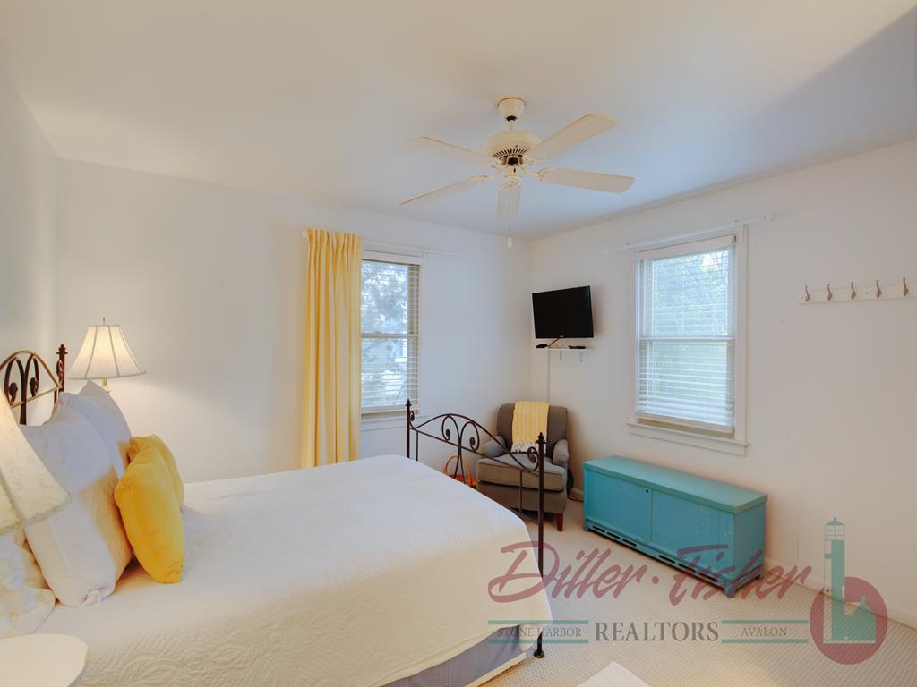 9411 First Avenue, Stone Harbor (Mid-Island)