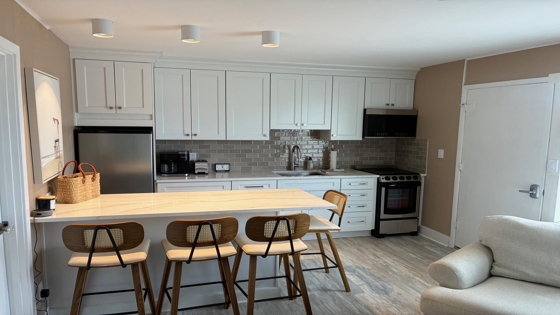 9816 Second Avenue, Stone Harbor (Mid-Island)