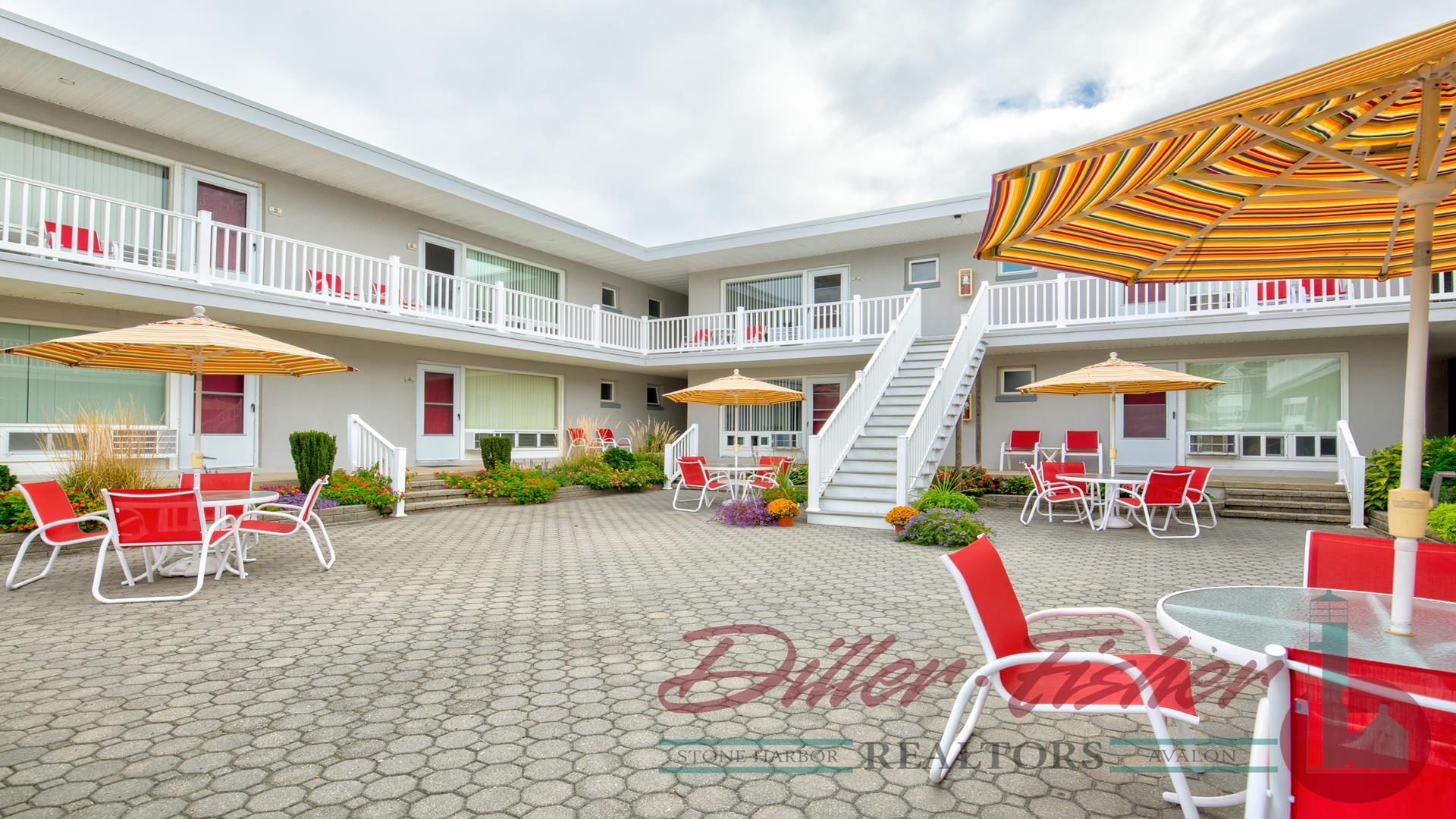 9816 Second Avenue, Stone Harbor (Mid-Island)