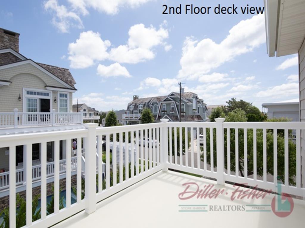 8513 Pennsylvania Avenue, Stone Harbor (Mid-Island)
