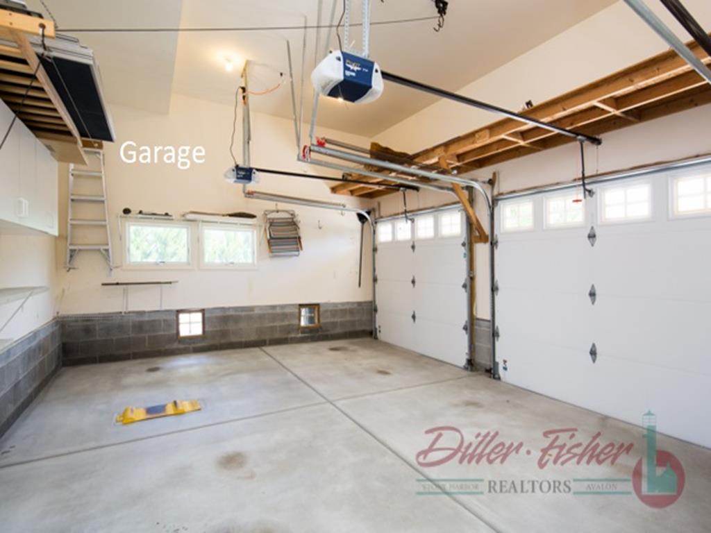 8513 Pennsylvania Avenue, Stone Harbor (Mid-Island)