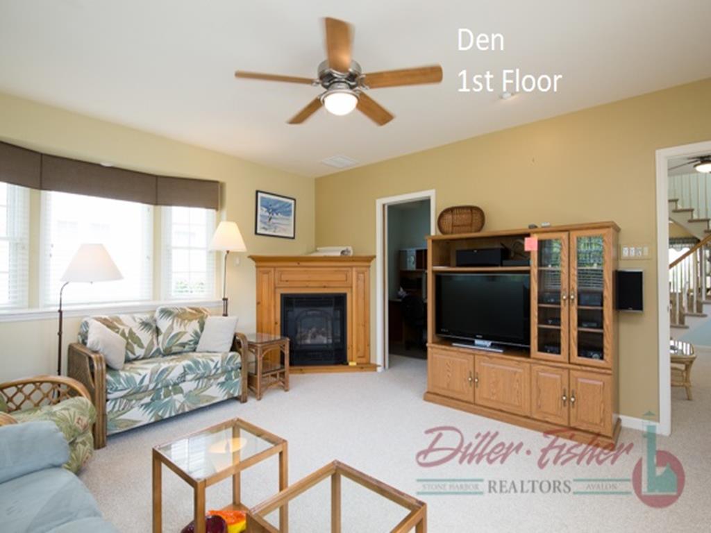 8513 Pennsylvania Avenue, Stone Harbor (Mid-Island)