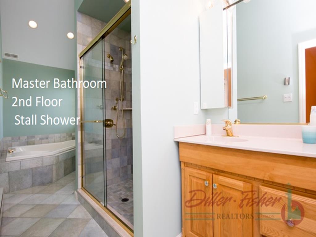 8513 Pennsylvania Avenue, Stone Harbor (Mid-Island)