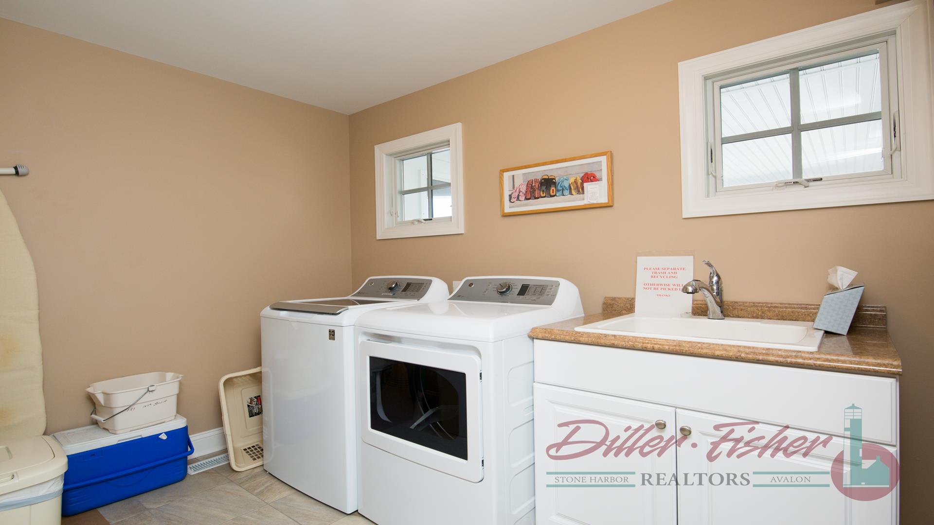 129 107th Street, Stone Harbor (Mid-Island)