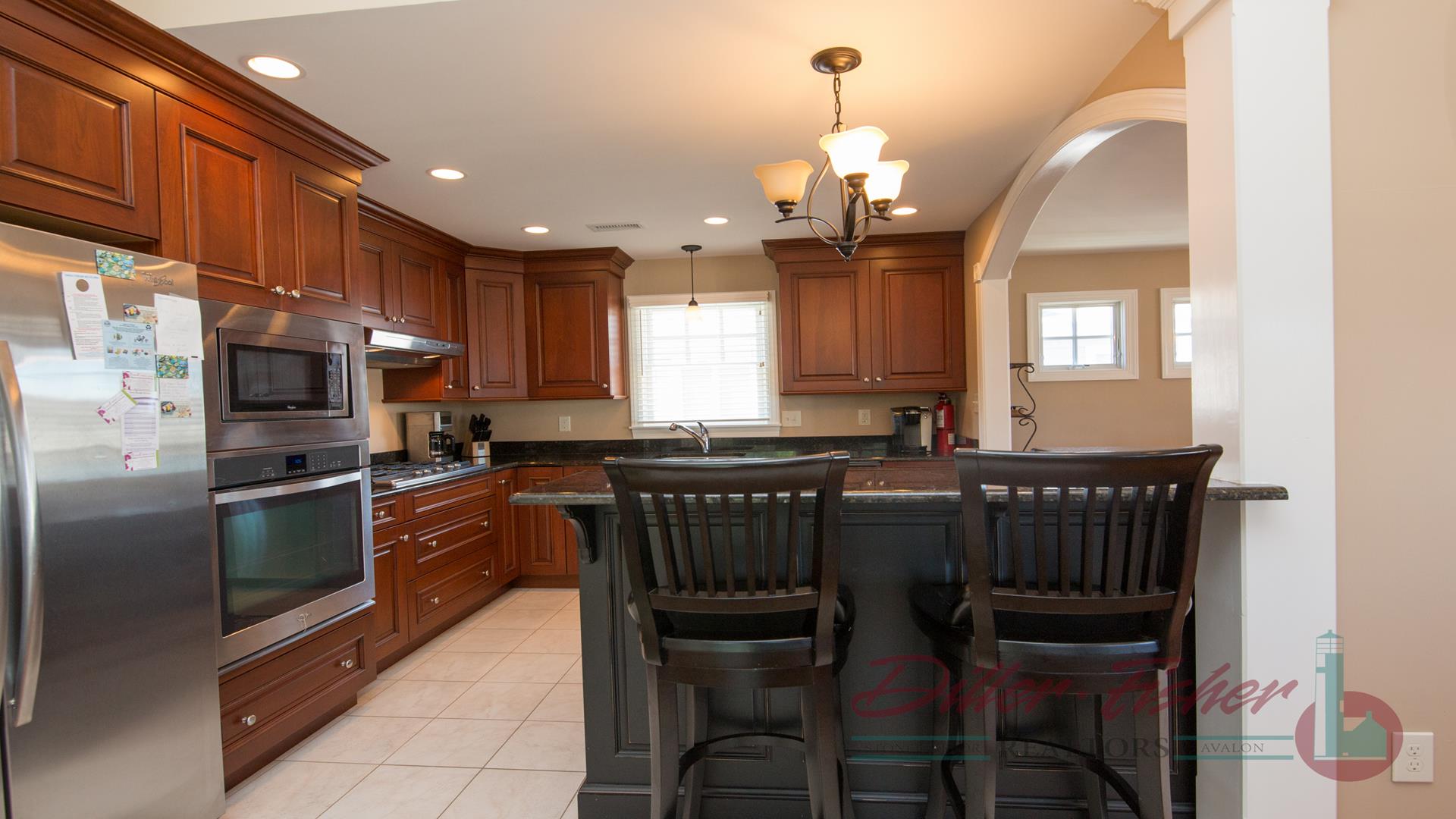 129 107th Street, Stone Harbor (Mid-Island)