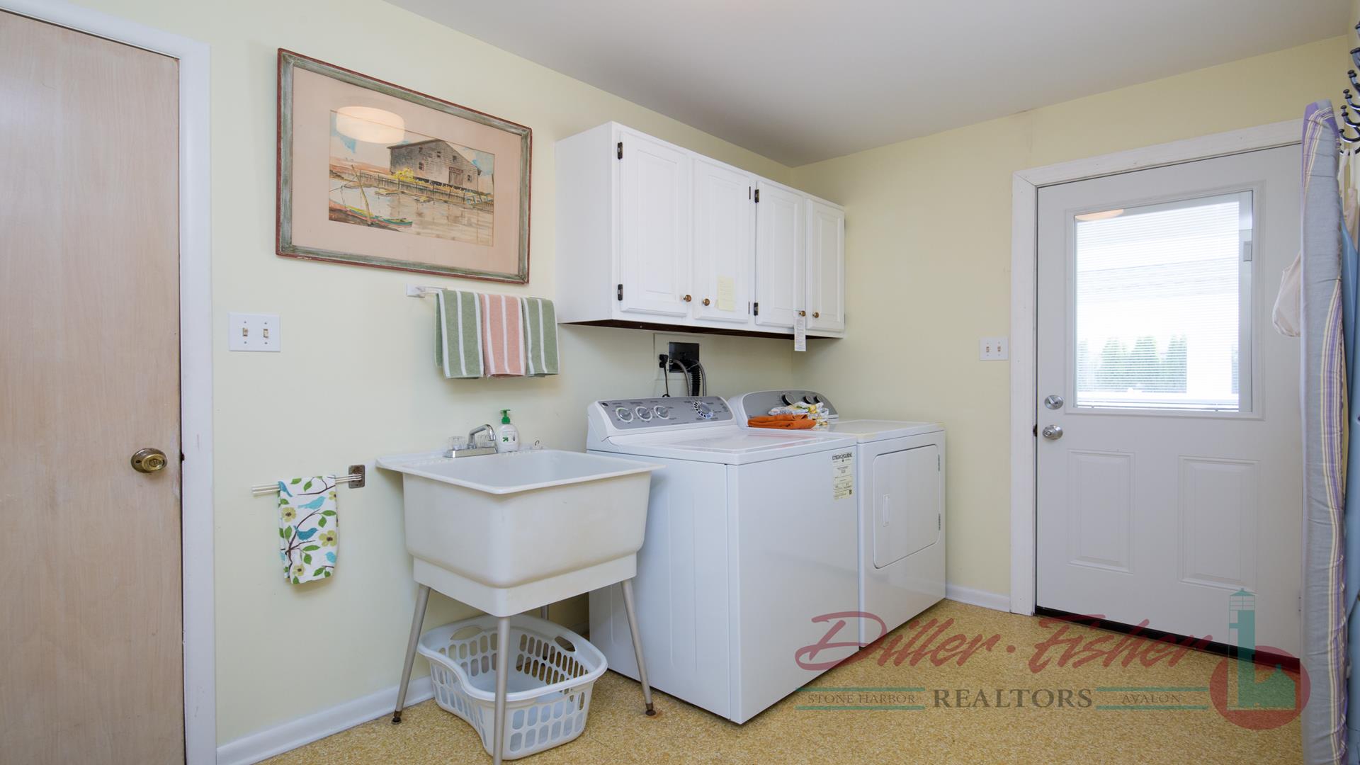 11910 Second Avenue, Stone Harbor (Beach Block)