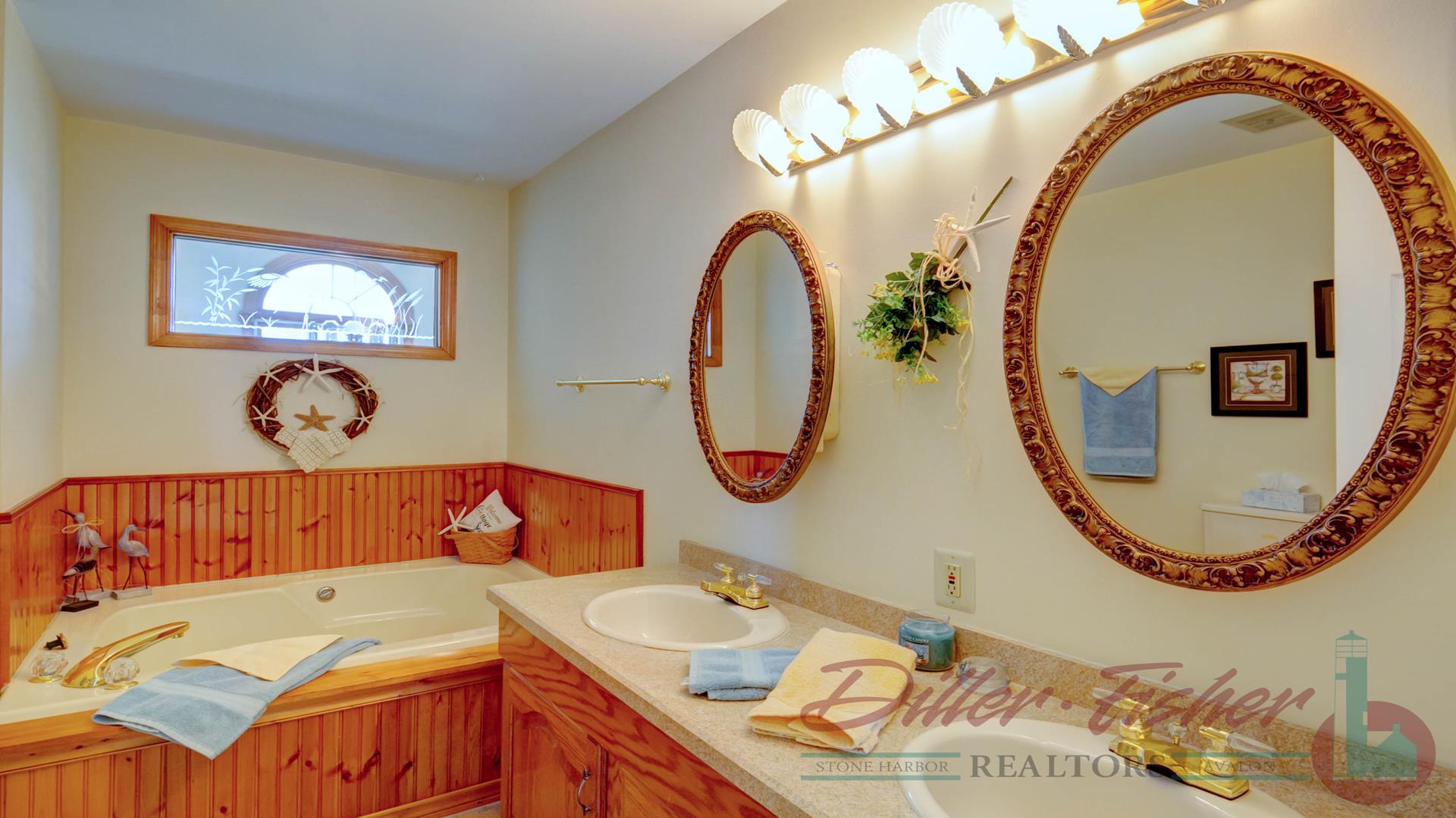 590 Stone Harbor Blvd, Stone Harbor (Mainland)