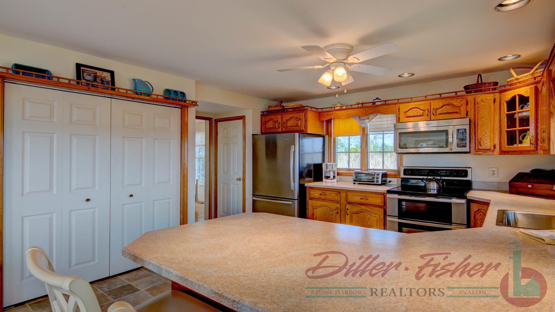 590 Stone Harbor Blvd, Stone Harbor (Mainland)