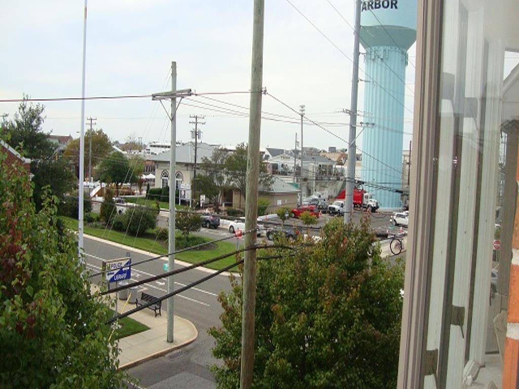 9410 Second Avenue, Stone Harbor (Mid-Island)