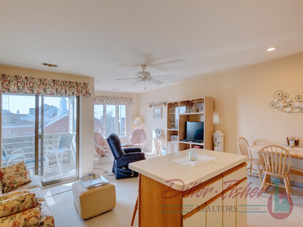 9410 Second Avenue, Stone Harbor (Mid-Island)