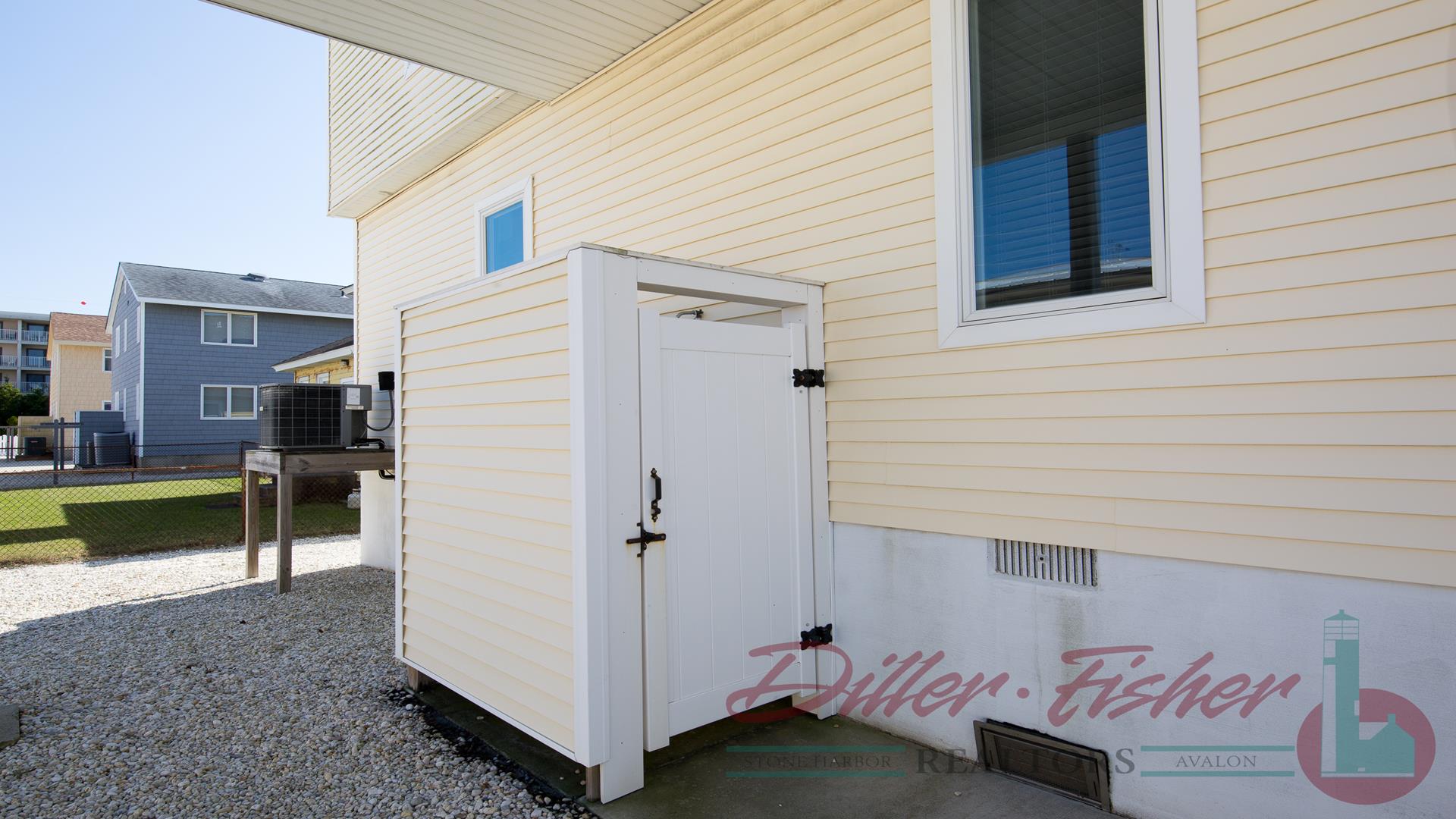 262 81st Street, Stone Harbor (Mid-Island)