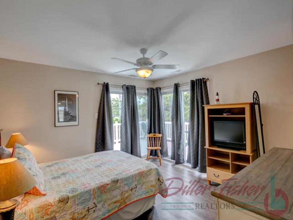 250 95th Street, Stone Harbor (Mid-Island)