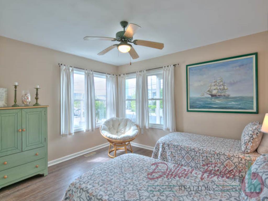 250 95th Street, Stone Harbor (Mid-Island)