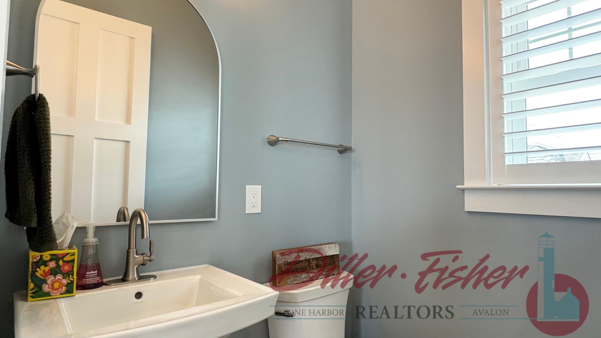 309 99th Street, Stone Harbor (Mid-Island)