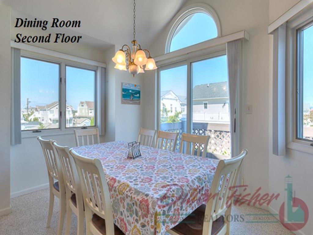 240 105th Street, Stone Harbor (Mid-Island)