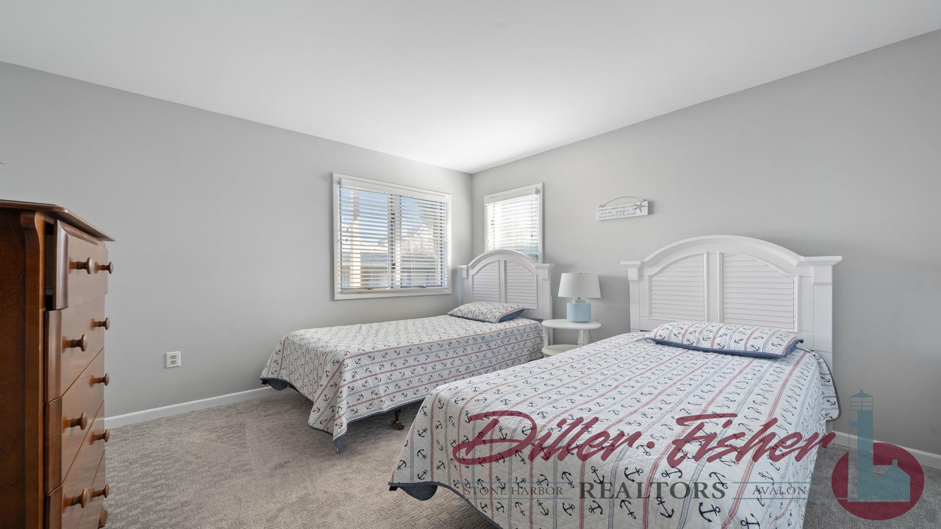 134 110th Street, Stone Harbor (Mid-Island)