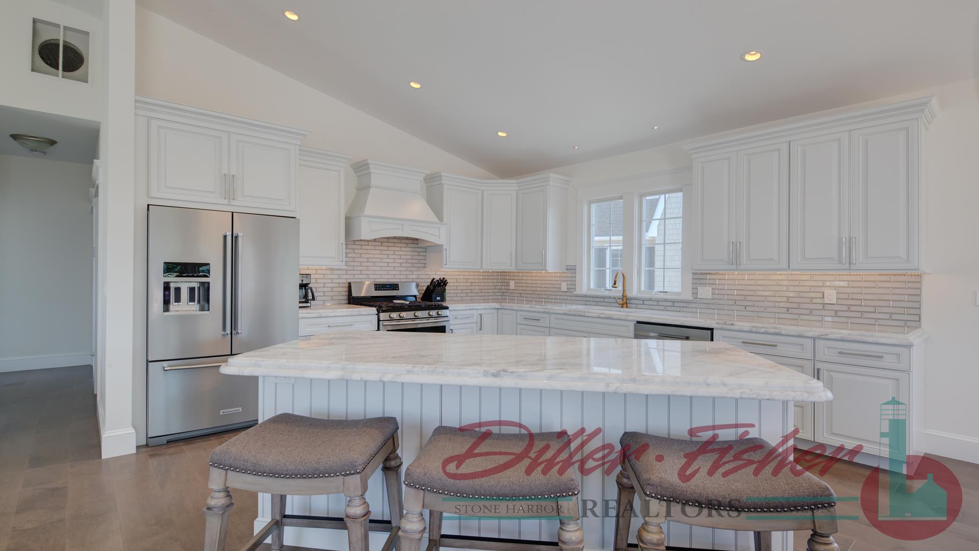 10900 Sunset Drive, Stone Harbor (Mid-Island)