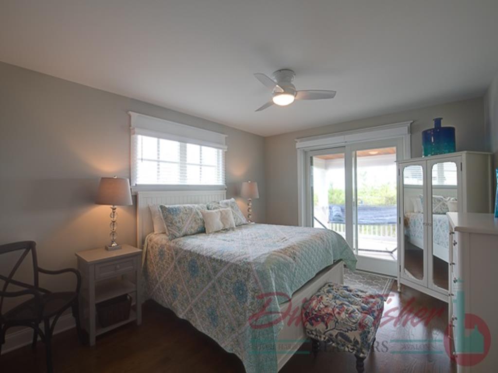 93 E 22nd Street, Avalon (Beach Front)