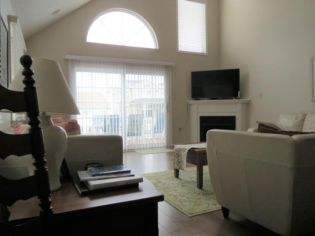 224 38th Street - Picture 