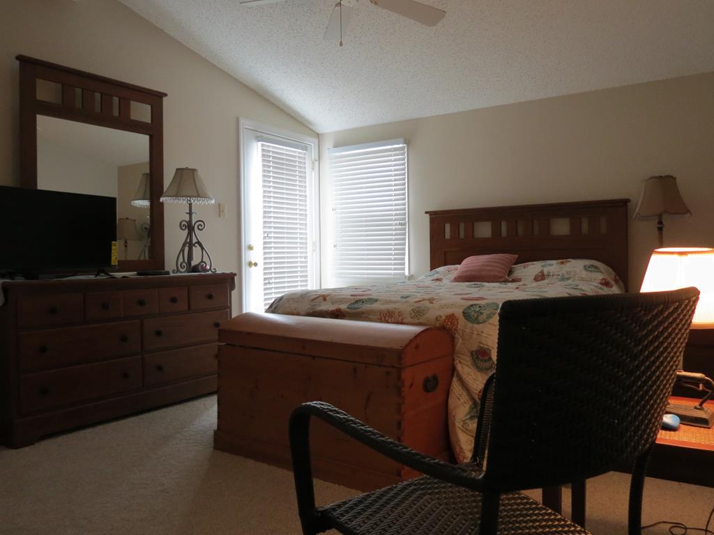 224 38th Street - Picture 