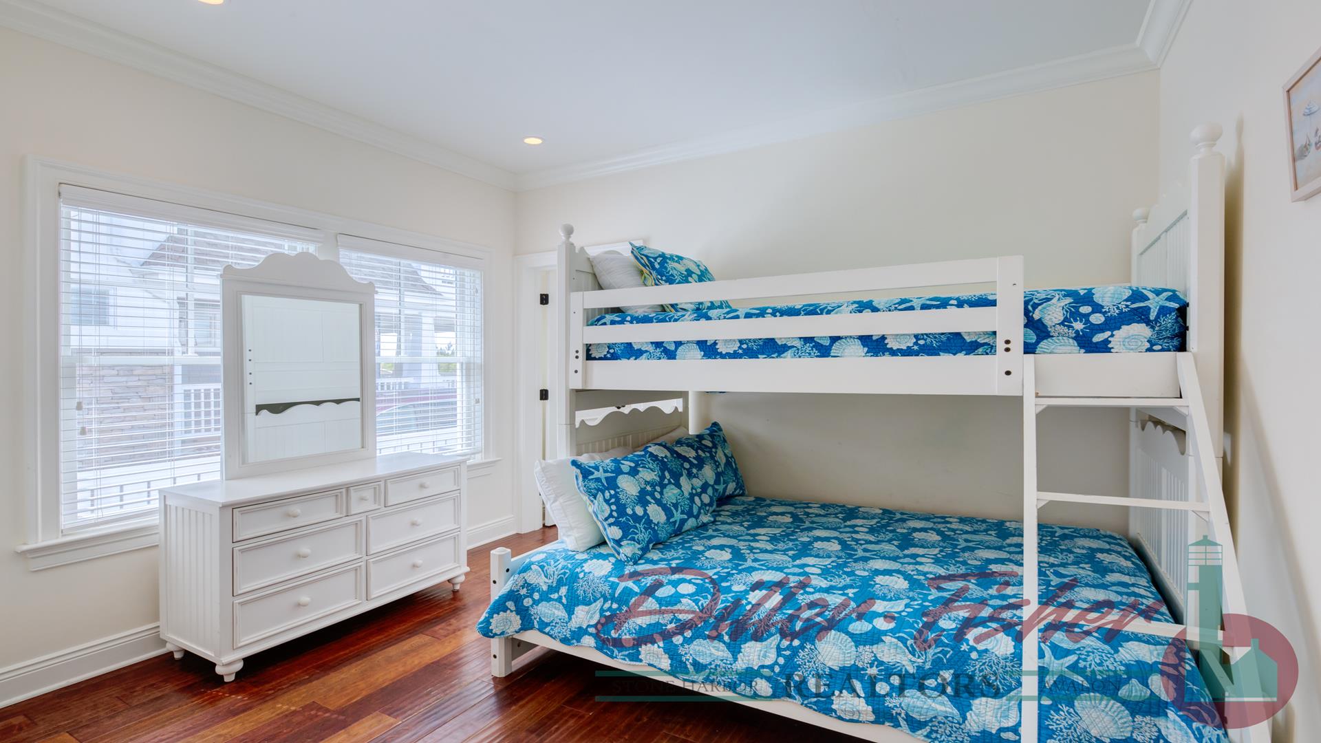 12 104th Street, Stone Harbor (Beach Block)