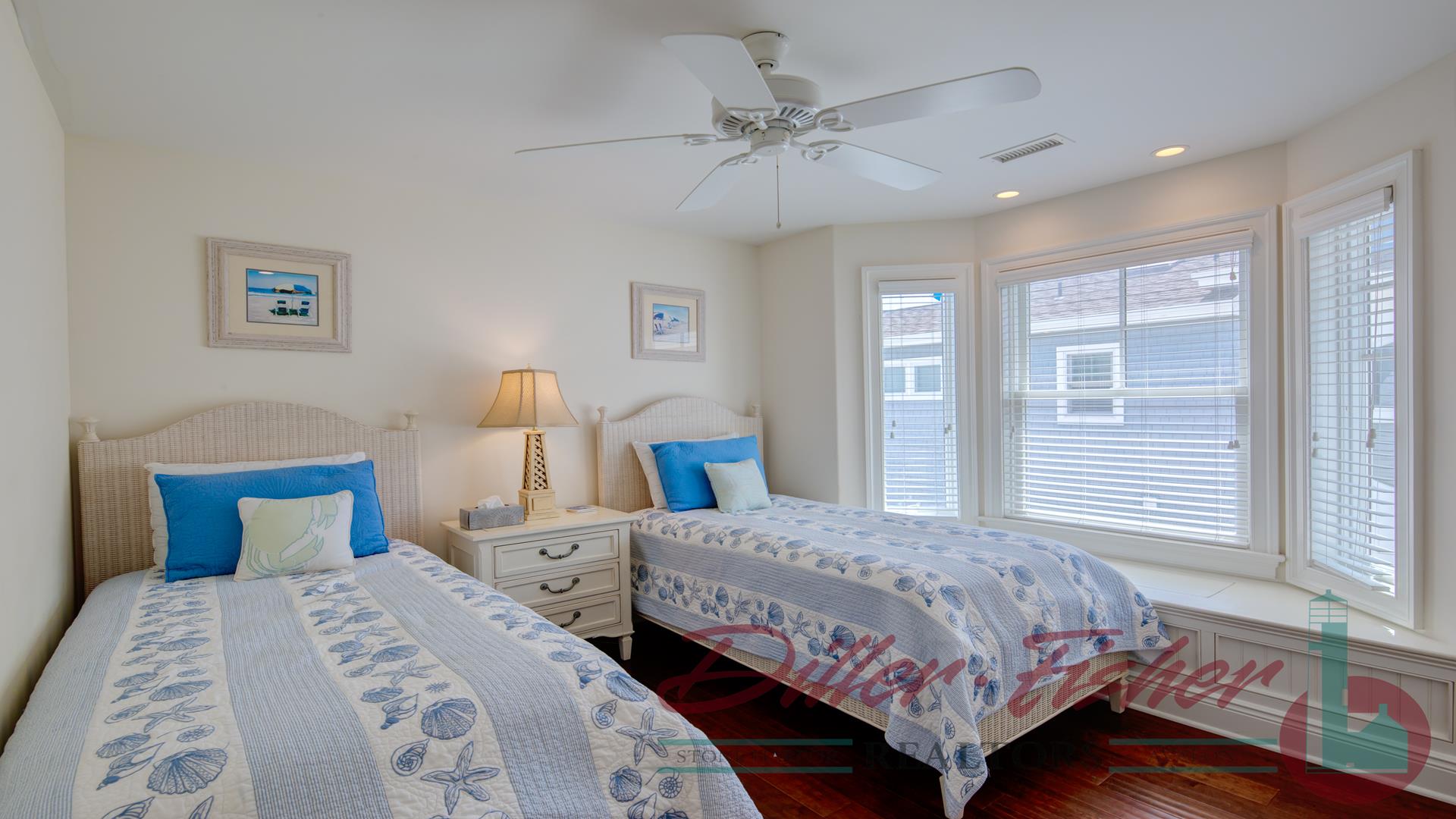 12 104th Street, Stone Harbor (Beach Block)