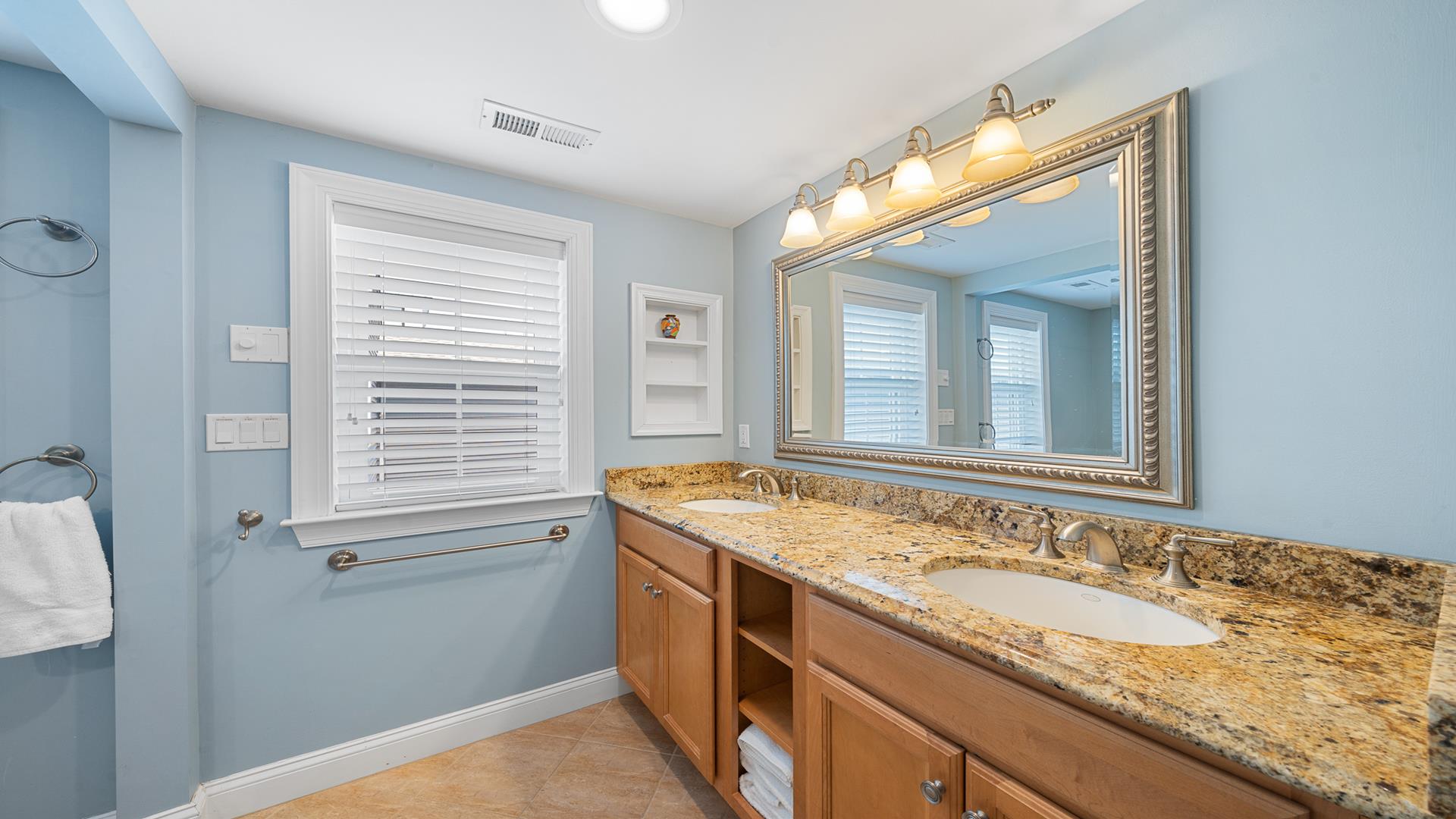 257 57th Street, Avalon (Mid-Island)