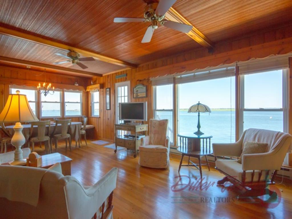 331 84th Street, Stone Harbor (Bay Front)