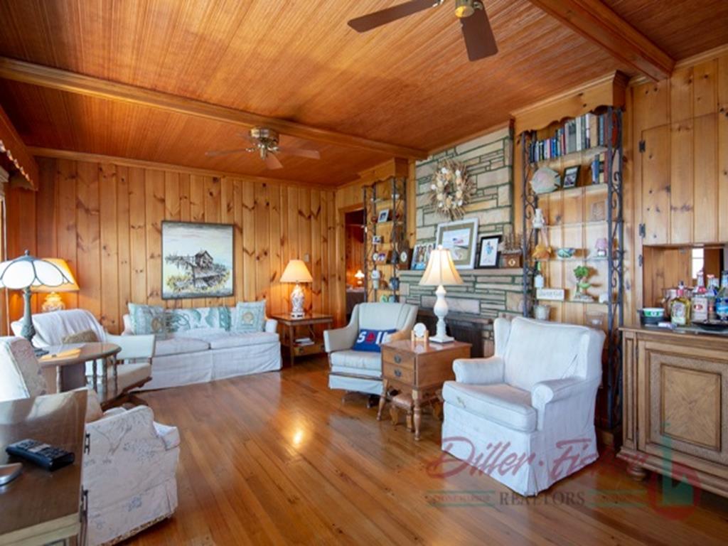 331 84th Street, Stone Harbor (Bay Front)