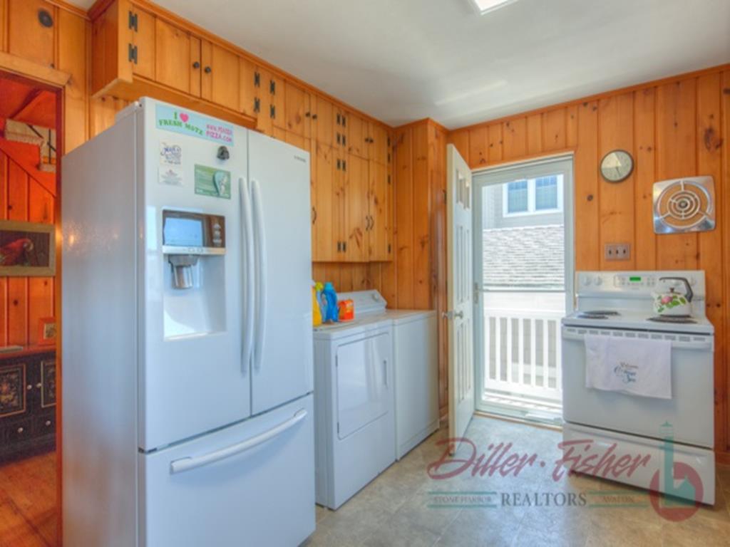 331 84th Street, Stone Harbor (Bay Front)