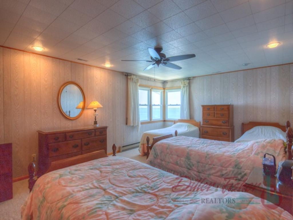 331 84th Street, Stone Harbor (Bay Front)