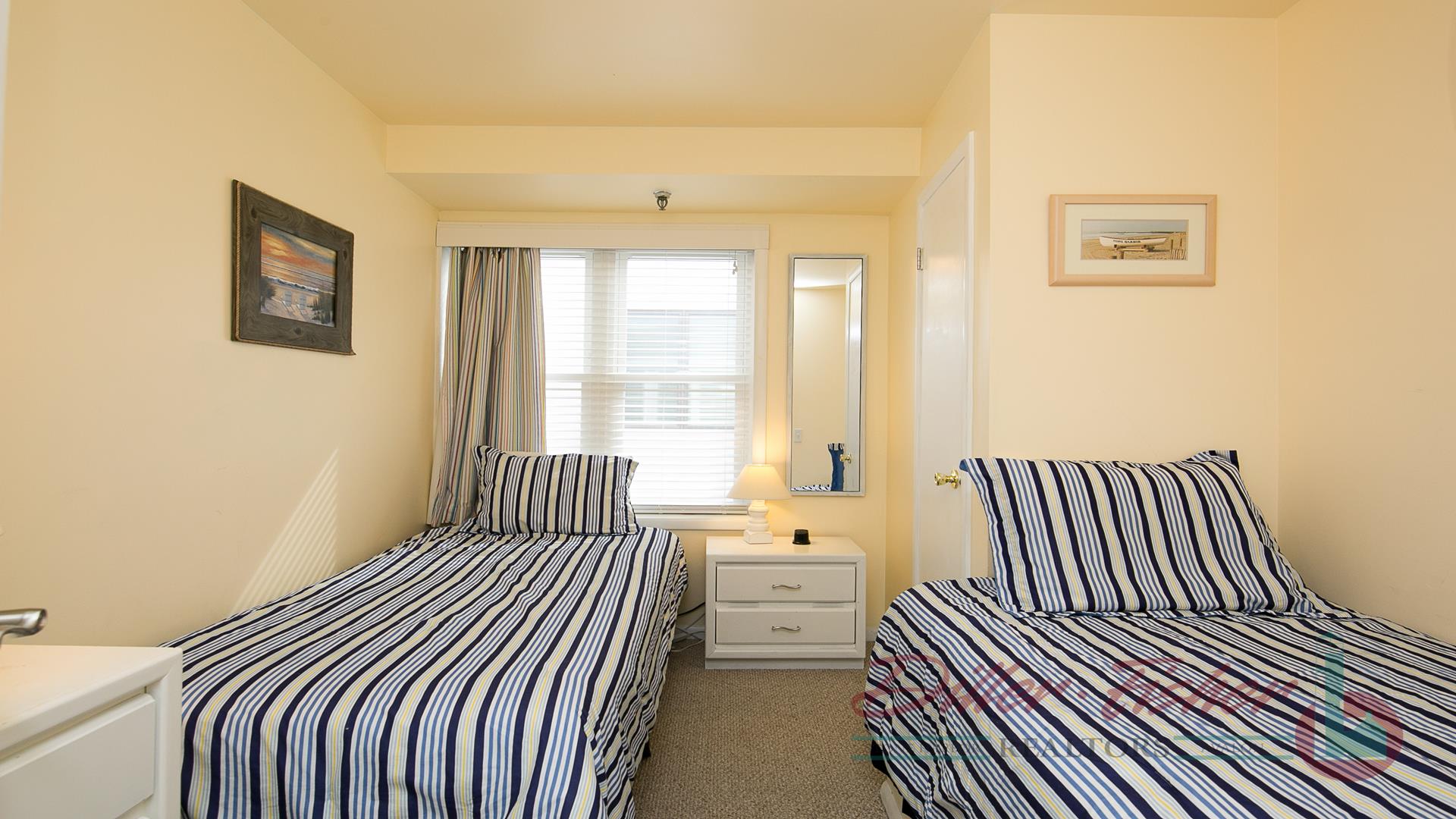 150 96th Street, Stone Harbor (Mid-Island)