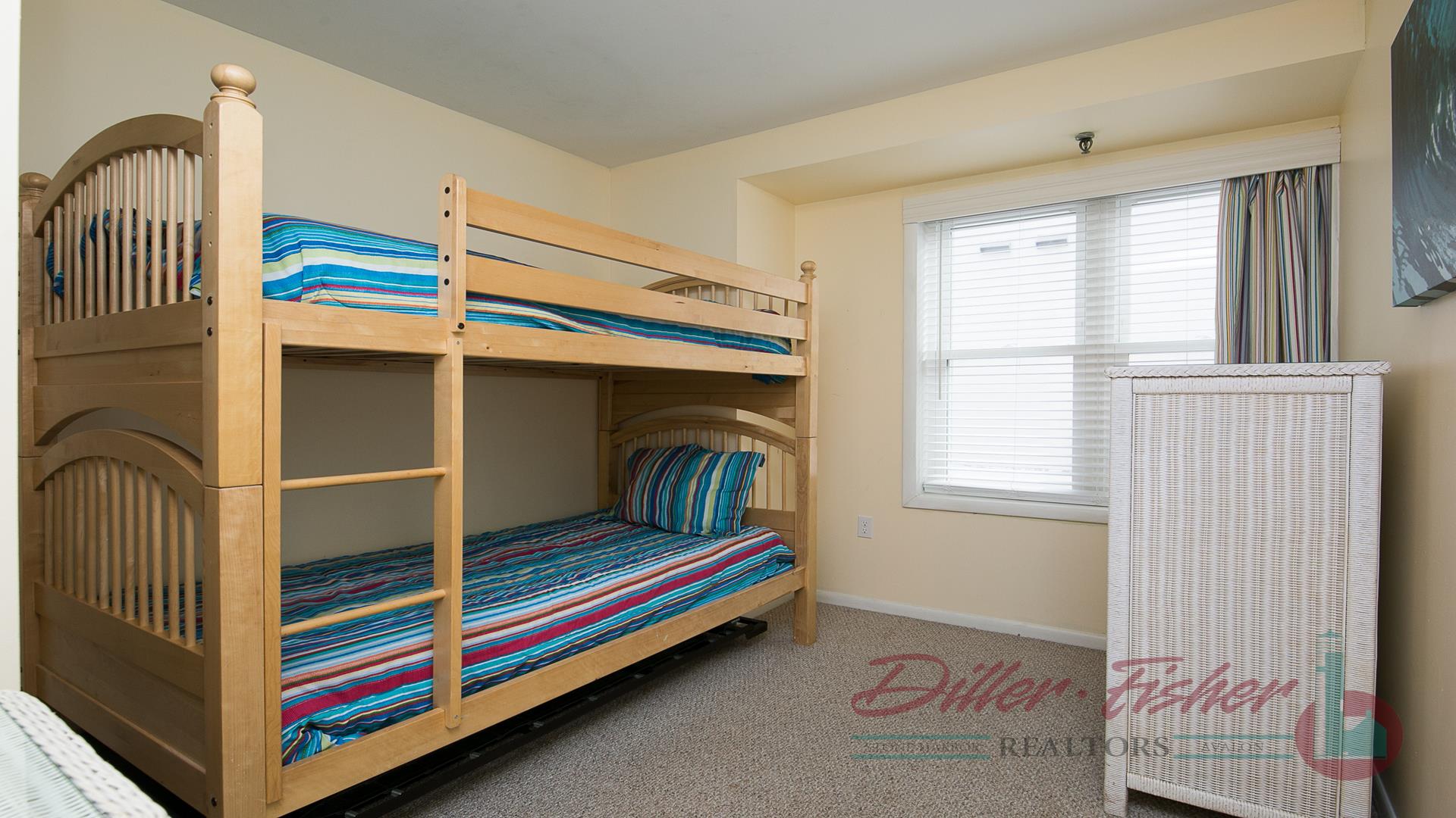 150 96th Street, Stone Harbor (Mid-Island)