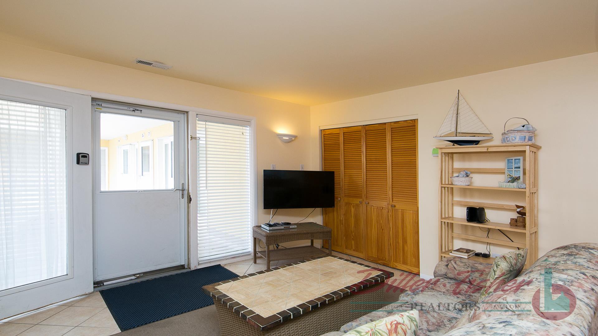 150 96th Street, Stone Harbor (Mid-Island)